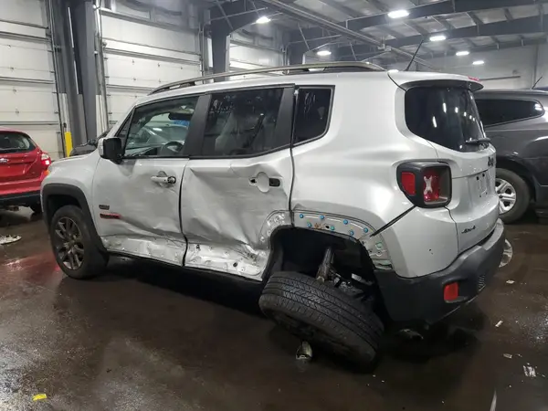ZACCJBBT4GPE15792 2016 JEEP RENEGADE - Image 2