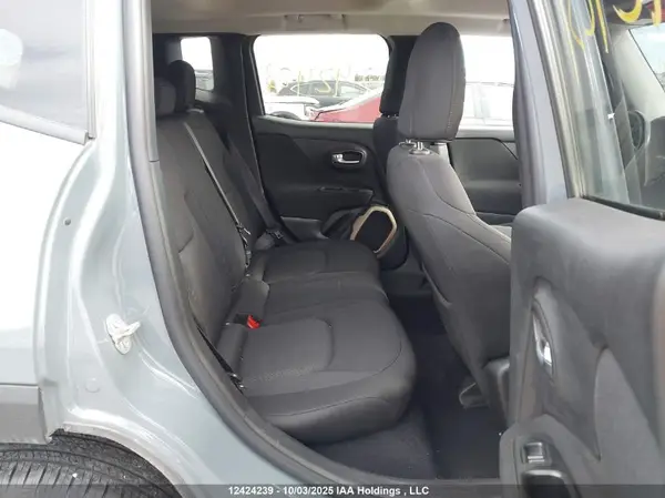 ZACCJBBT4GPE24914 2016 JEEP RENEGADE - Image 8