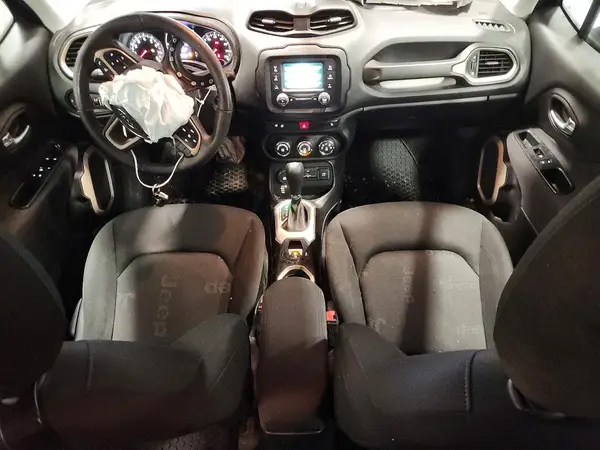 ZACCJBBT5GPC43739 2016 JEEP RENEGADE - Image 8