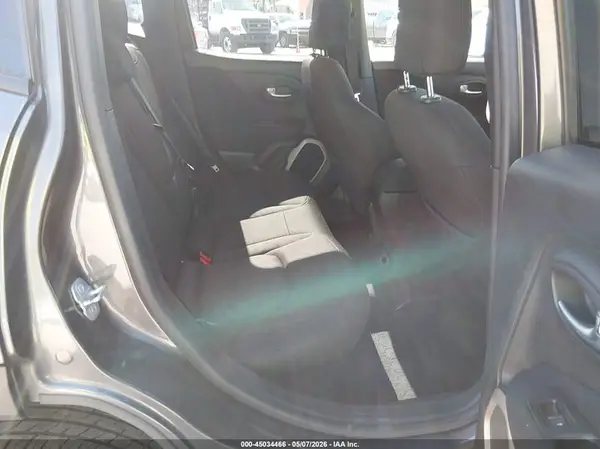 ZACCJBBT5GPC56832 2016 JEEP RENEGADE - Image 8