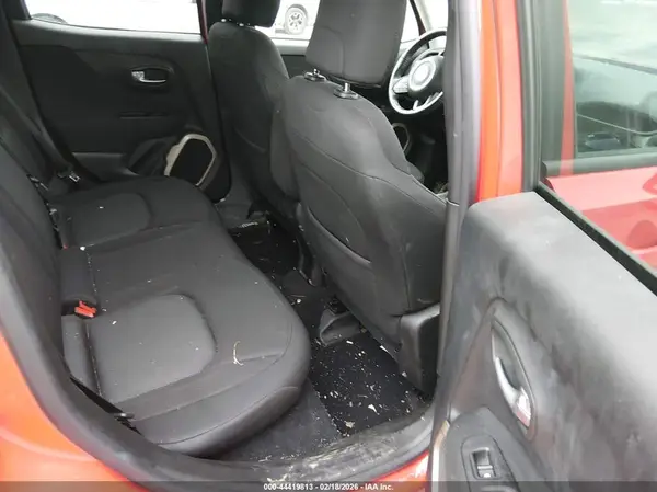 ZACCJBBT5GPC62047 2016 JEEP RENEGADE - Image 8