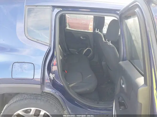 ZACCJBBT5GPC69693 2016 JEEP RENEGADE - Image 8