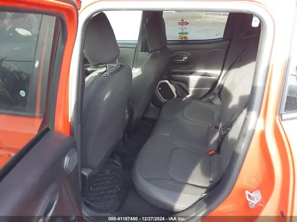 ZACCJBBT5GPC98241 2016 JEEP RENEGADE - Image 8
