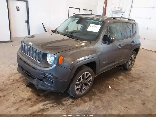 ZACCJBBT5GPD42786 2016 JEEP RENEGADE - Image 2