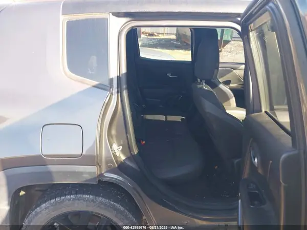 ZACCJBBT5GPD97075 2016 JEEP RENEGADE - Image 8