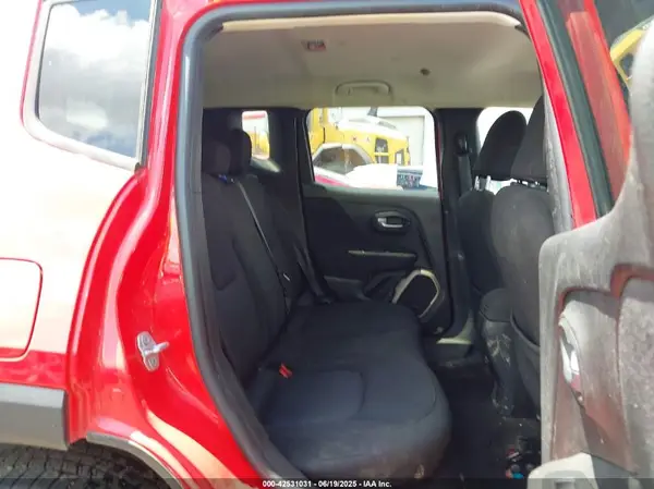 ZACCJBBT5GPE37719 2016 JEEP RENEGADE - Image 8