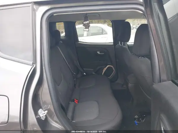 ZACCJBBT5GPE38174 2016 JEEP RENEGADE - Image 8