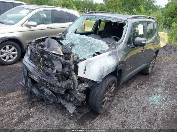 ZACCJBBT6GPD24023 2016 JEEP RENEGADE - Image 2