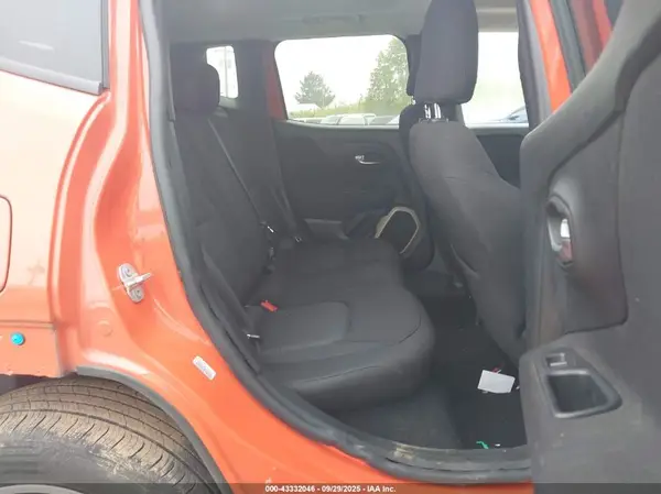 ZACCJBBT6GPD24362 2016 JEEP RENEGADE - Image 8