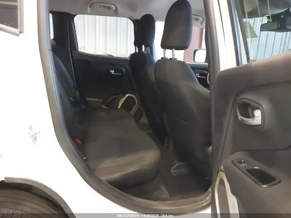 ZACCJBBT6GPD59905 2016 JEEP RENEGADE - Image 8