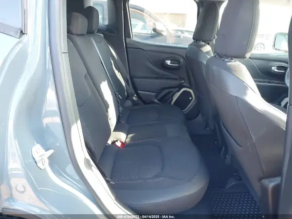 ZACCJBBT6GPD66773 2016 JEEP RENEGADE - Image 8
