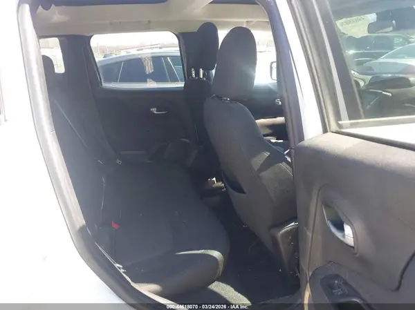 ZACCJBBT6GPD83766 2016 JEEP RENEGADE - Image 8