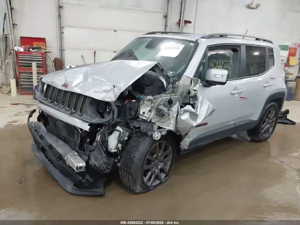 ZACCJBBT6GPD87932 2016 JEEP RENEGADE - Image 2