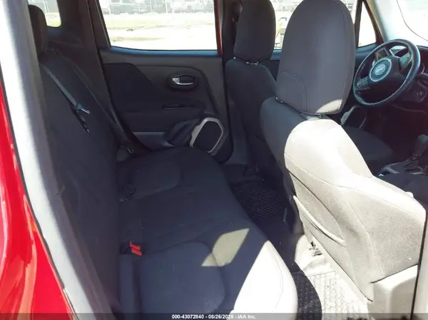 ZACCJBBT6GPE37602 2016 JEEP RENEGADE - Image 8