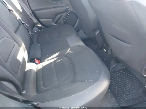 ZACCJBBT7GPC88651 2016 JEEP RENEGADE - Image 8