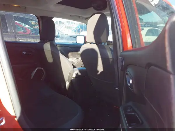 ZACCJBBT7GPC90285 2016 JEEP RENEGADE - Image 8