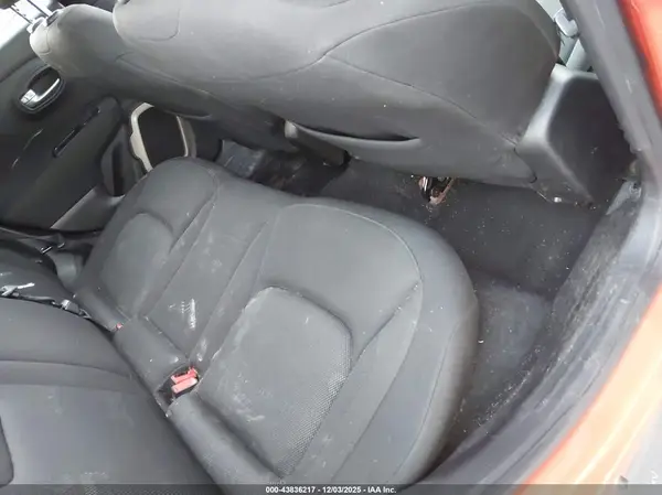 ZACCJBBT7GPD62604 2016 JEEP RENEGADE - Image 8