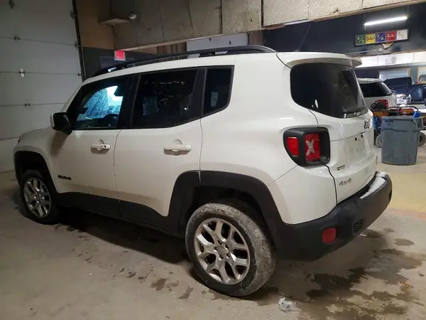 ZACCJBBT7GPD88538 2016 JEEP RENEGADE - Image 2