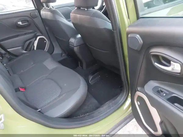ZACCJBBT8GPD18305 2016 JEEP RENEGADE - Image 8