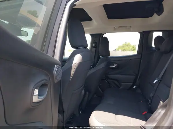 ZACCJBBT8GPD53233 2016 JEEP RENEGADE - Image 8