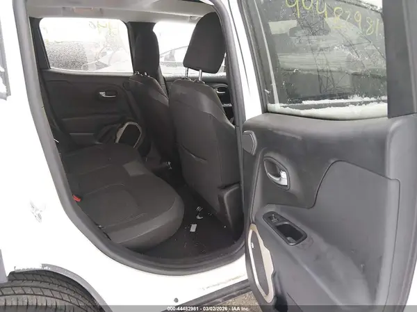 ZACCJBBT8GPD62692 2016 JEEP RENEGADE - Image 8