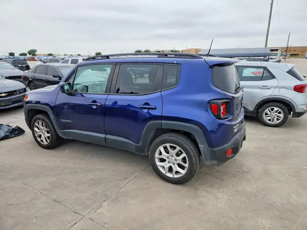 ZACCJBBT8GPD69979 2016 JEEP RENEGADE - Image 2