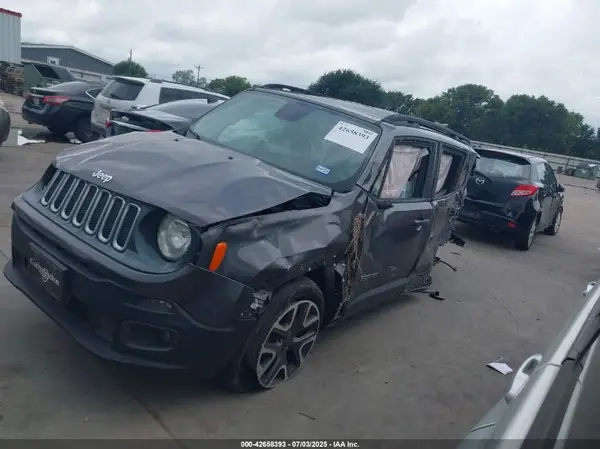 ZACCJBBT8GPE29405 2016 JEEP RENEGADE - Image 2