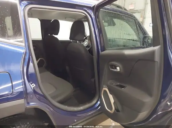 ZACCJBBT9GPC71205 2016 JEEP RENEGADE - Image 8