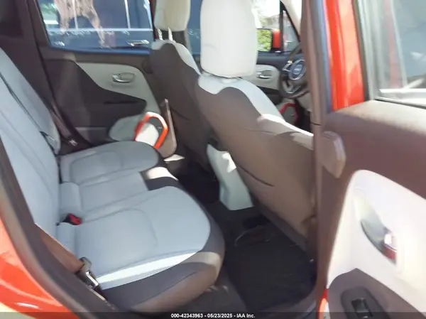 ZACCJBBT9GPC93480 2016 JEEP RENEGADE - Image 8