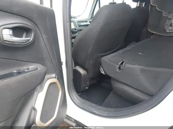 ZACCJBBT9GPD03263 2016 JEEP RENEGADE - Image 8