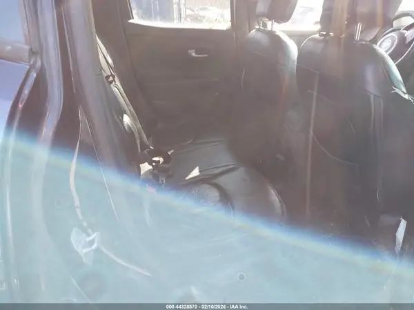 ZACCJBBT9GPD13033 2016 JEEP RENEGADE - Image 8