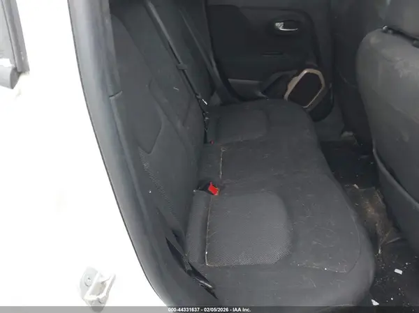 ZACCJBBT9GPD24386 2016 JEEP RENEGADE - Image 8