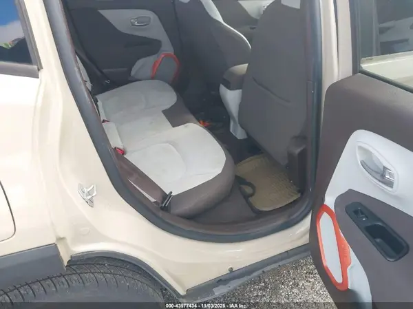 ZACCJBBT9GPD65200 2016 JEEP RENEGADE - Image 8