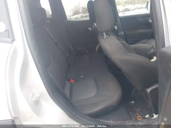 ZACCJBBT9GPE07008 2016 JEEP RENEGADE - Image 8