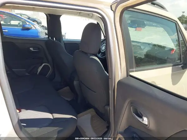 ZACCJBBTXGPC62447 2016 JEEP RENEGADE - Image 8