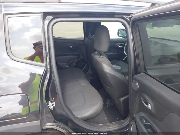 ZACCJBBTXGPD00789 2016 JEEP RENEGADE - Image 8