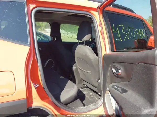 ZACCJBBTXGPD29774 2016 JEEP RENEGADE - Image 8