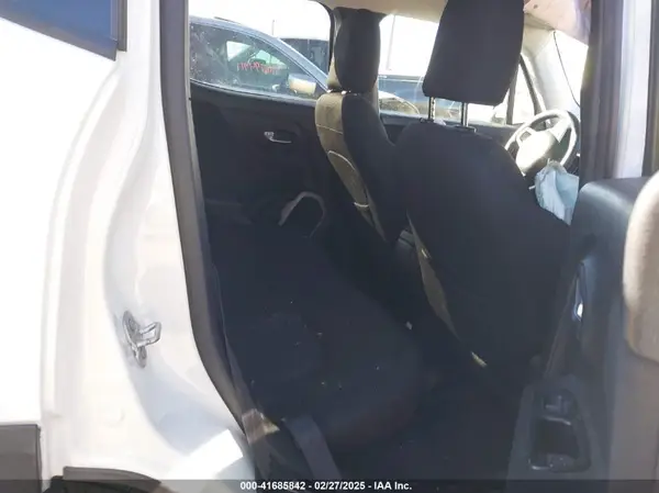 ZACCJBBTXGPD34585 2016 JEEP RENEGADE - Image 8