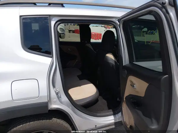 ZACCJBBTXGPD52746 2016 JEEP RENEGADE - Image 8
