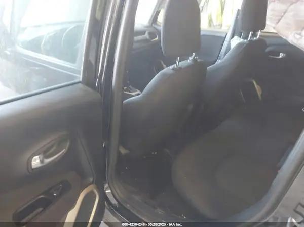ZACCJBBTXGPD88727 2016 JEEP RENEGADE - Image 8