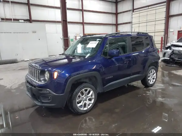 ZACCJBBTXGPDS0069 2016 JEEP RENEGADE - Image 2