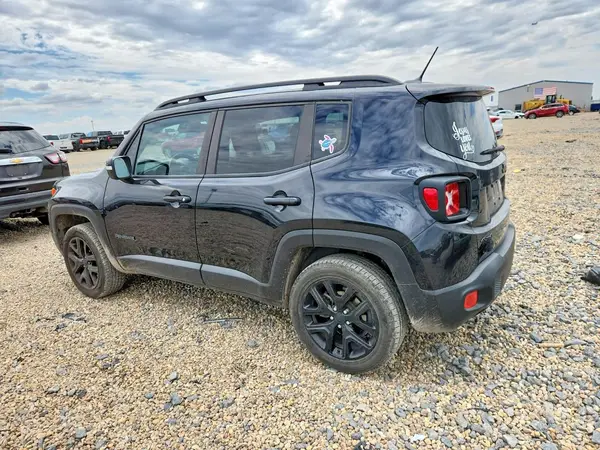 ZACCJBBTXGPE15070 2016 JEEP RENEGADE - Image 2