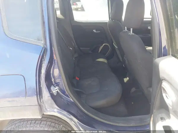ZACCJBBTXGPE30779 2016 JEEP RENEGADE - Image 8