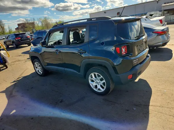 ZACCJBBTXGPE39014 2016 JEEP RENEGADE - Image 2