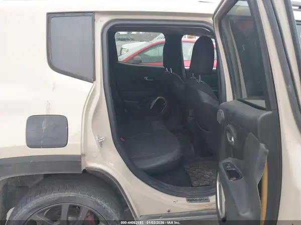 ZACCJBBW3GPD02605 2016 JEEP RENEGADE - Image 8