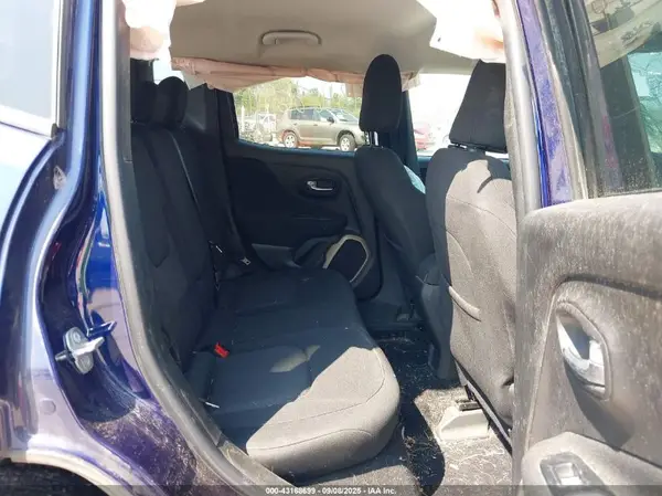 ZACCJBBW5GPC91042 2016 JEEP RENEGADE - Image 8