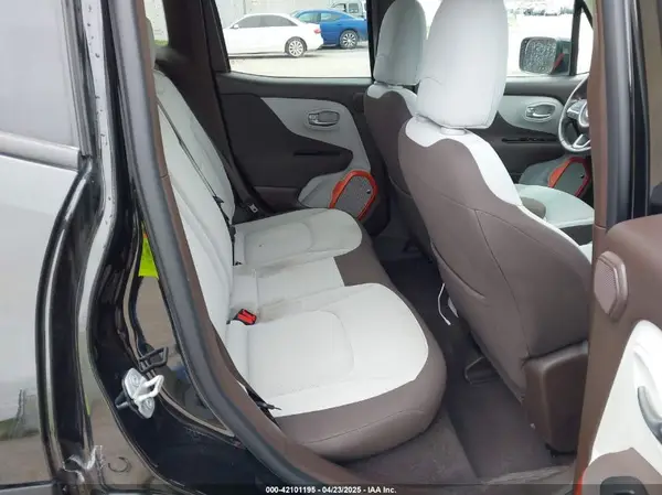 ZACCJBBW8GPC80083 2016 JEEP RENEGADE - Image 8