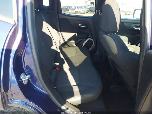 ZACCJBBW9GPC47299 2016 JEEP RENEGADE - Image 8