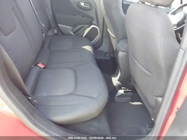 ZACCJBBW9GPD18369 2016 JEEP RENEGADE - Image 8