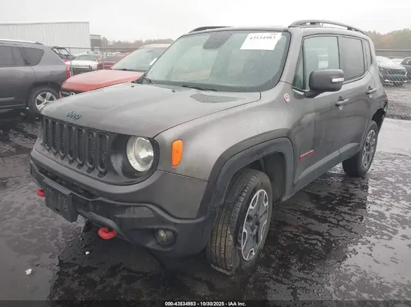 ZACCJBCB0HPE50577 2017 JEEP RENEGADE - Image 2